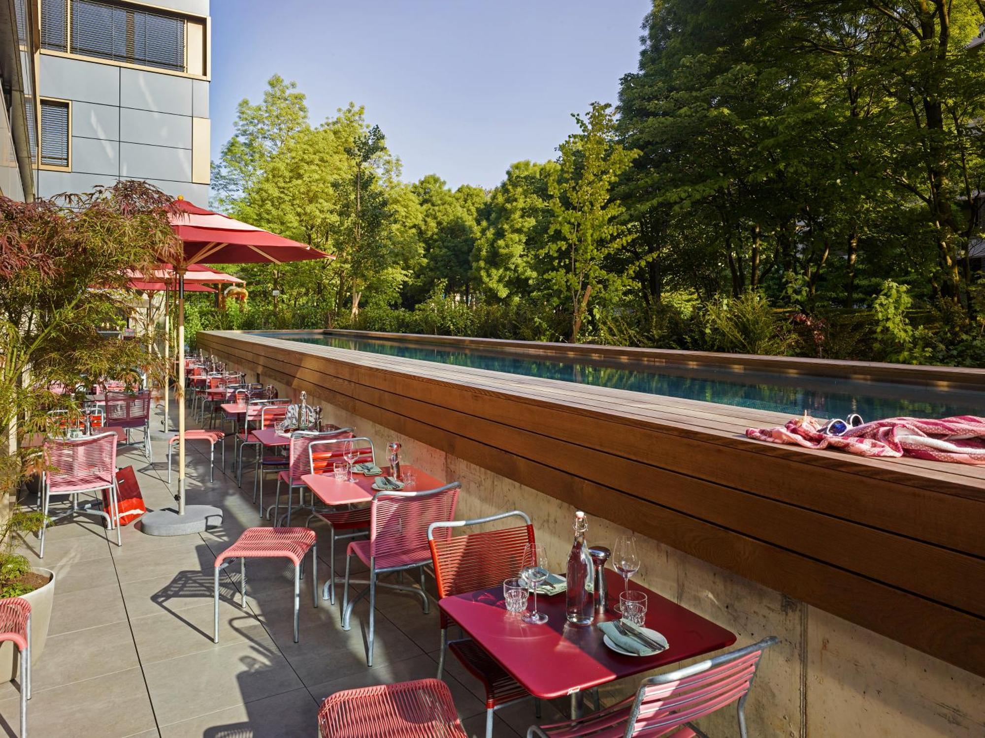 Hotel 25hours West 4*
